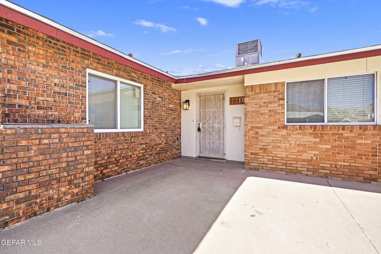 7316 Clemente Ave - Photo 4 of 31