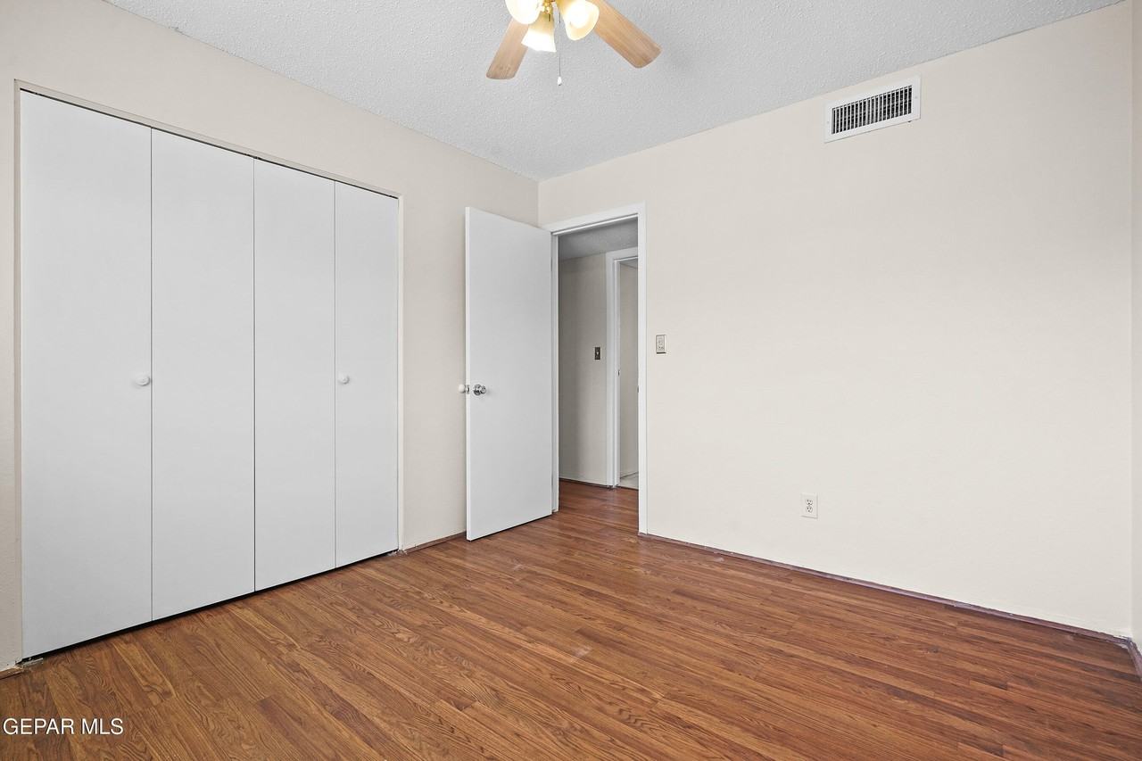 7316 Clemente Ave - Photo 7 of 31