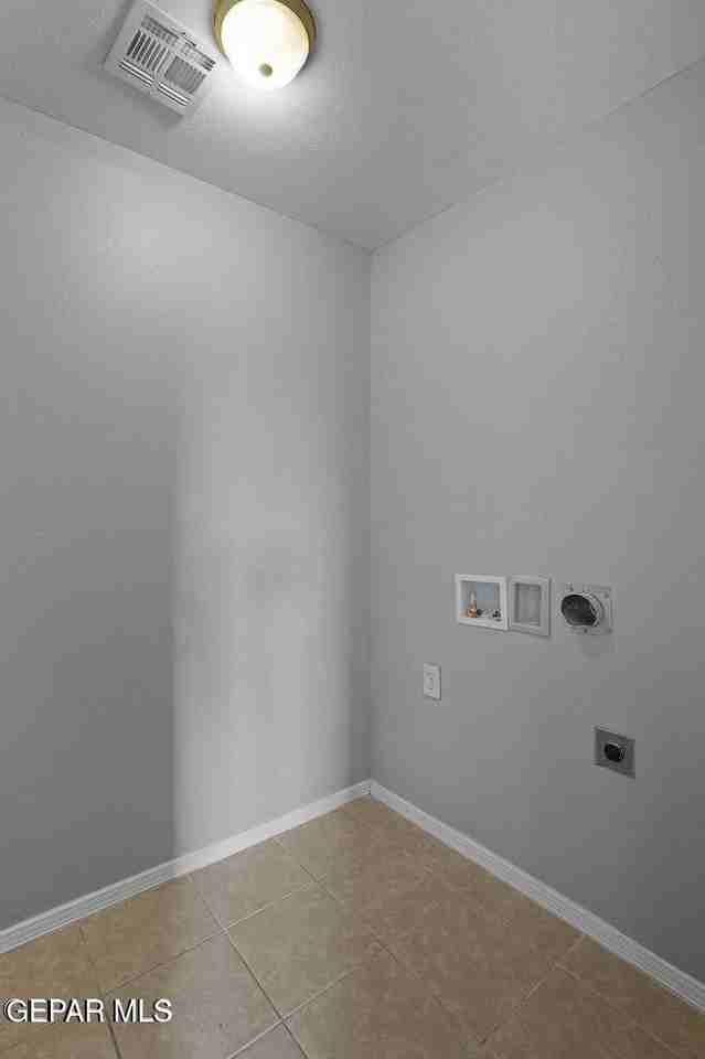 6325 Geiger Ave Unit B - Photo 3 of 20