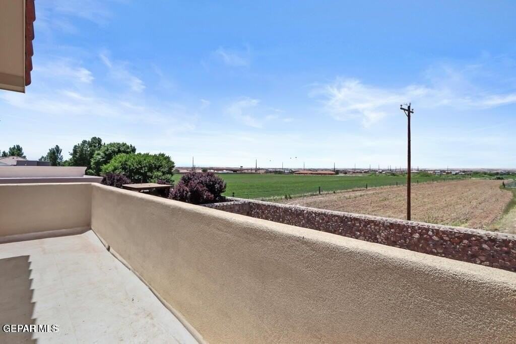 6263 Viale Del Sol Ave - Photo 6 of 39