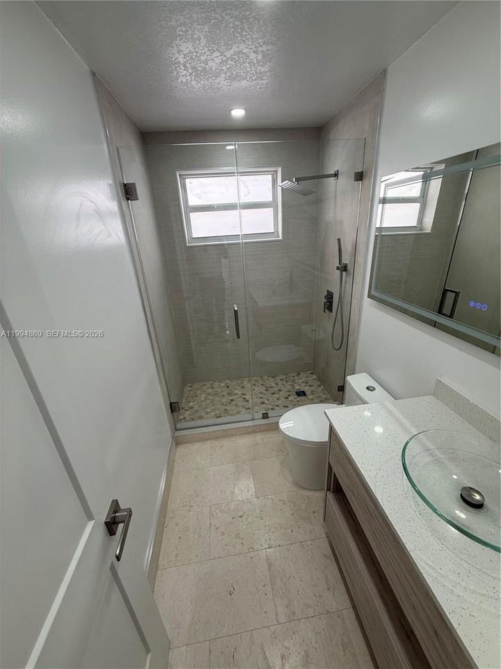 7314 Southwest 22nd Street - Photo 3 of 14