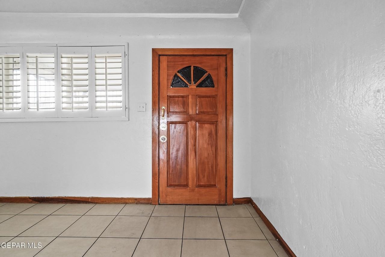 2220 Grant Ave Unit A - Photo 7 of 31