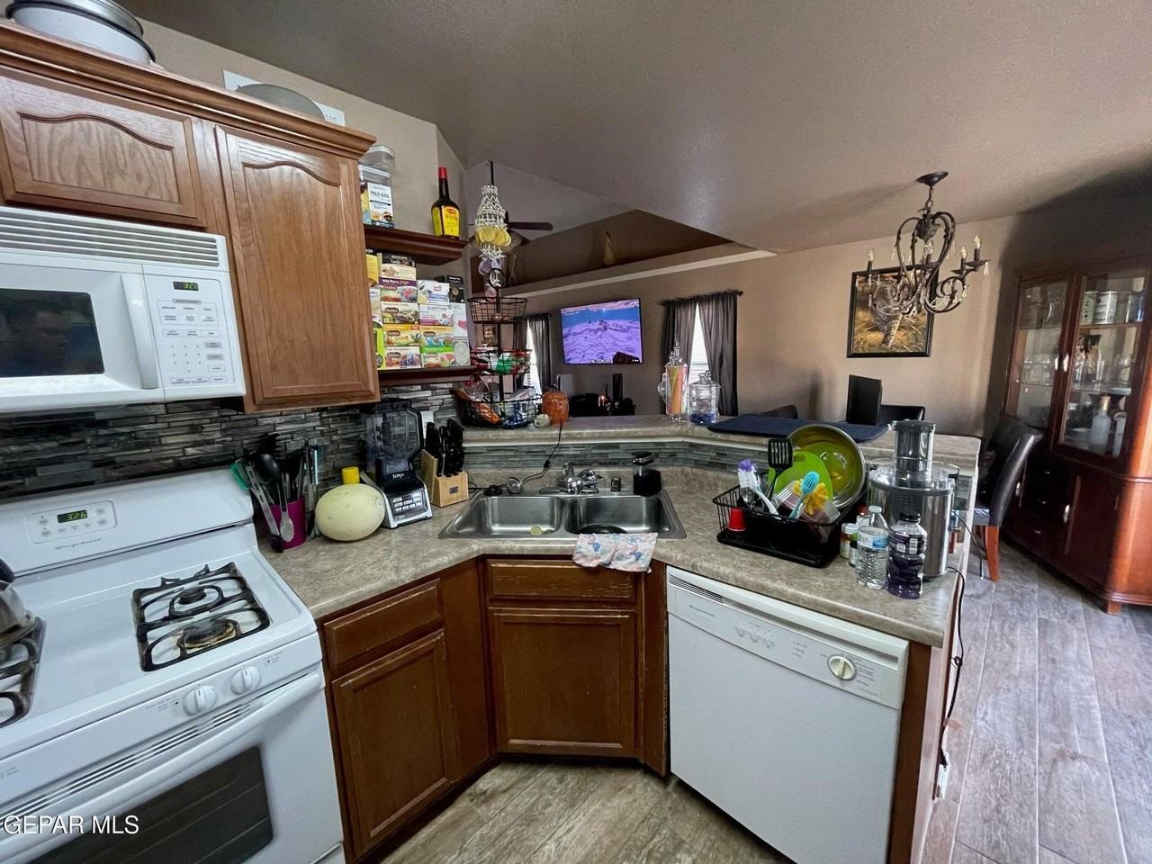 11749 Mesquite Miel Dr - Photo 6 of 21