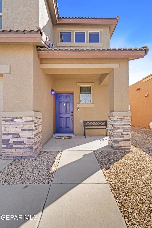 13514 Bradford St - Photo 4 of 32