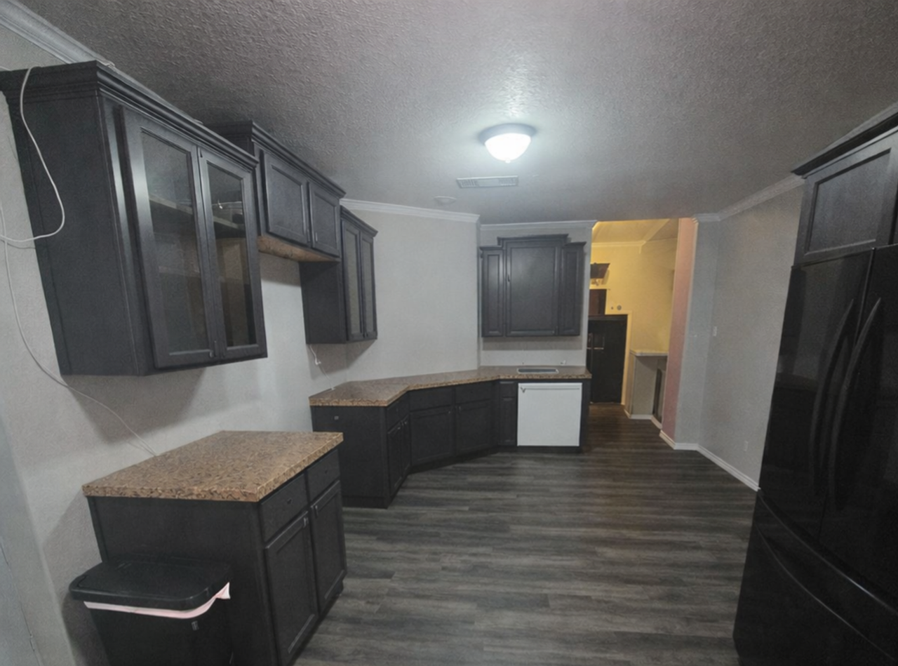 2307 Lago Trl - Photo 4 of 14