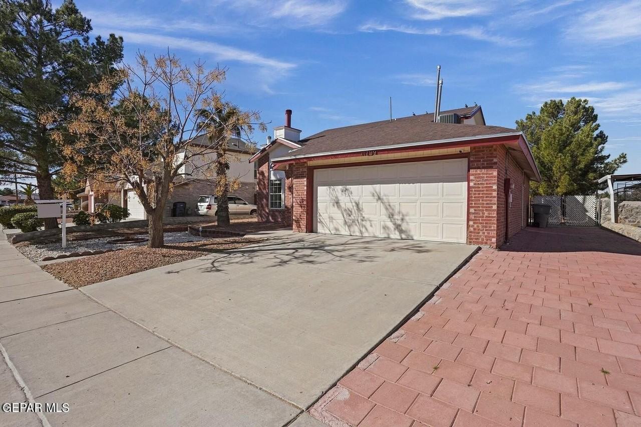 11799 Stone Castle Dr - Photo 2 of 30