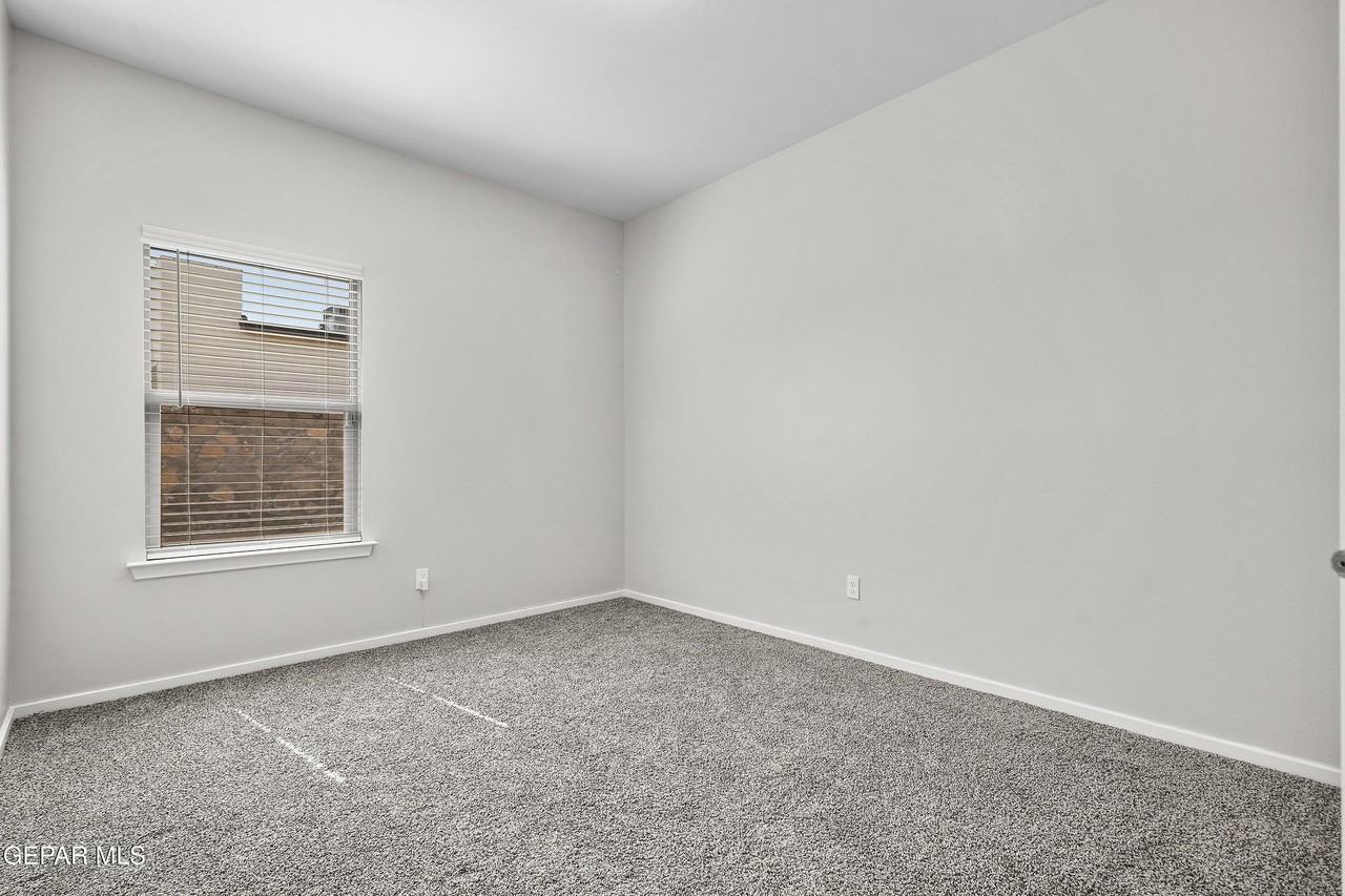 7480 Rio Rimac Dr - Photo 7 of 32