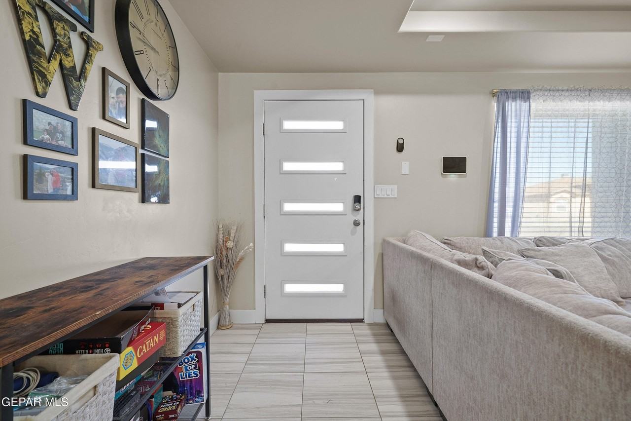 14724 Mountain Breeze Ave - Photo 5 of 32