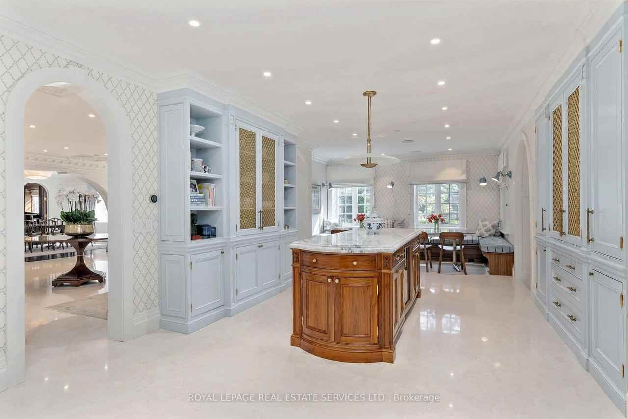 108 Sandringham Drive - Photo 8
