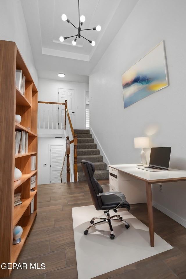 604 Upson Dr - Photo 2 of 18