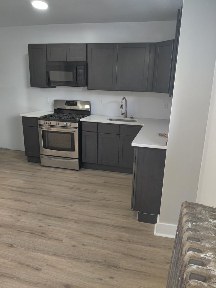 1516 S Stanley St #1 - Photo 5 of 13