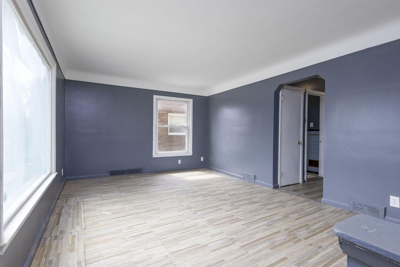 20267 Ashton Ave - Photo 5 of 25