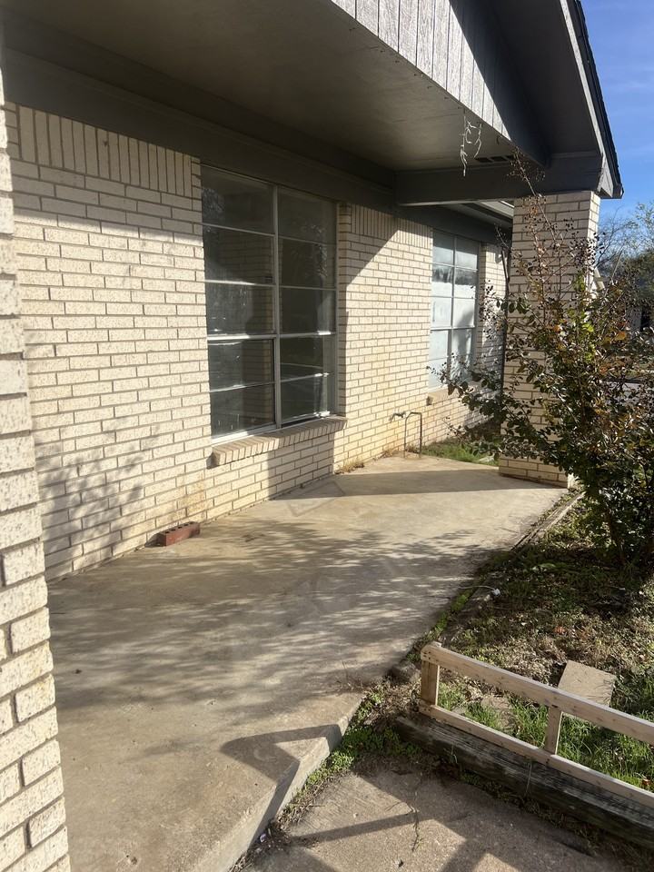 3227 S 127th East Pl #1 - Photo 4 of 30