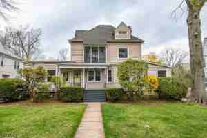 featured image of 159 Bellevue Ave #2