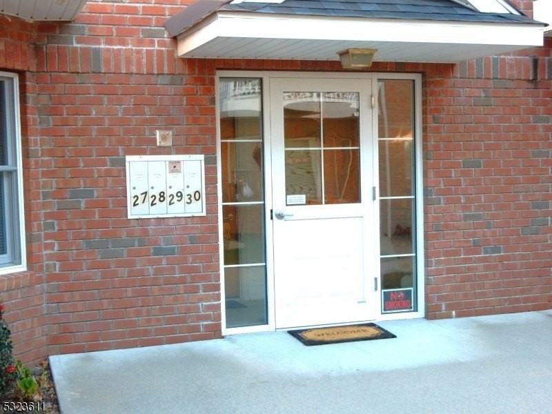 28 Janes Dr #28 - Photo 4 of 18