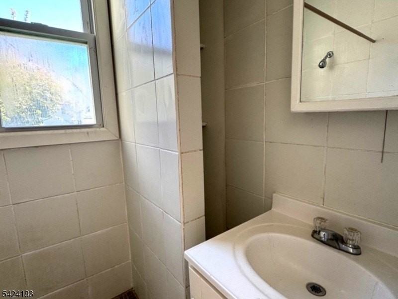 793 E 19th St #1 - Photo 4 of 7