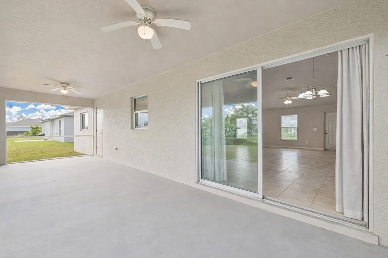 4317 Ne 9th Pl - Photo 3 of 20