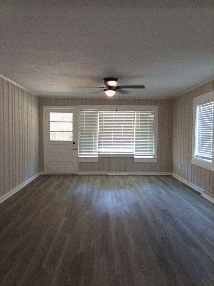 1917 Lazenby Dr - Photo 2 of 6