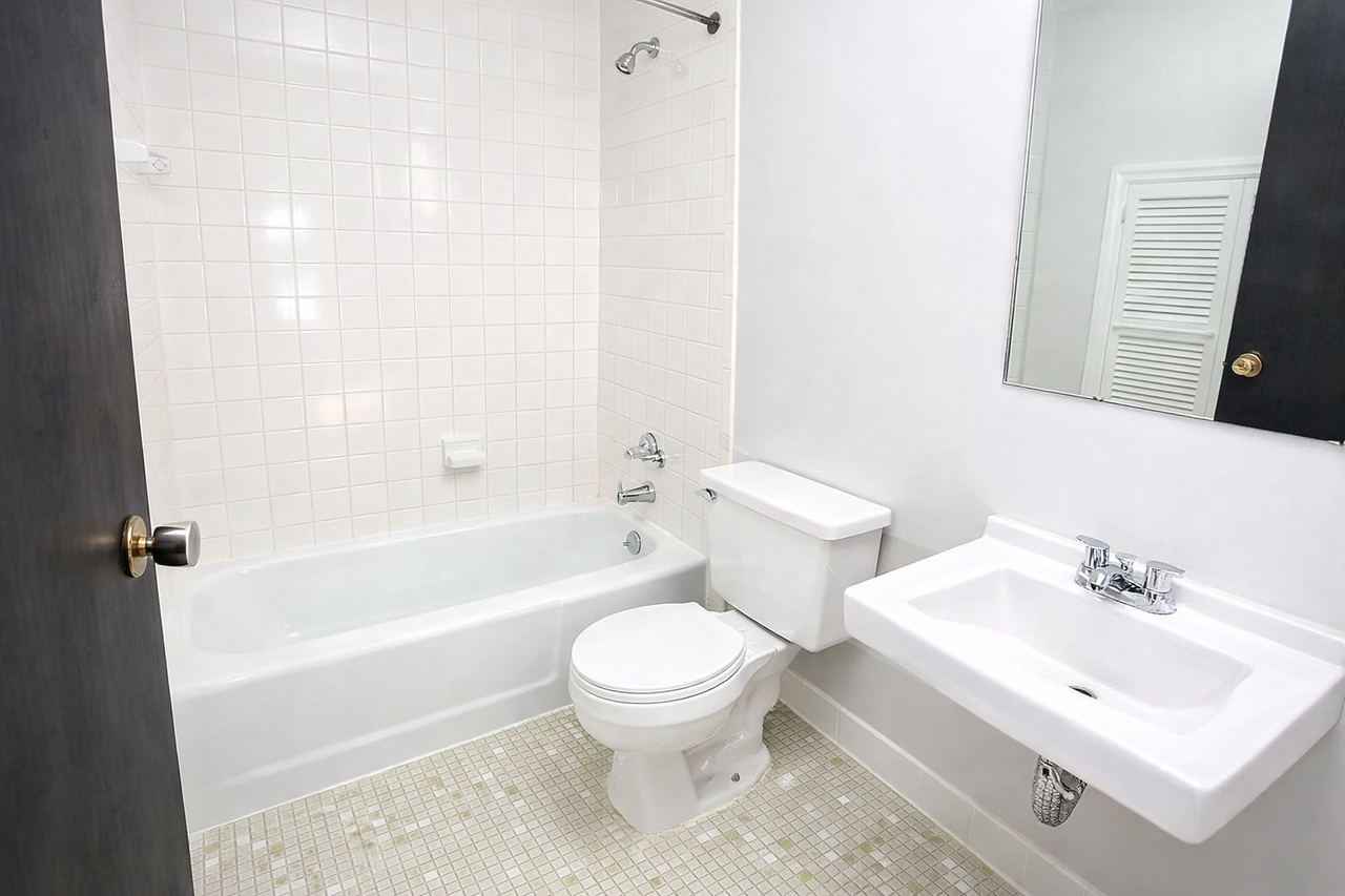 6333 WALNUT STREETAPT 3B #3B - Photo 5 of 7