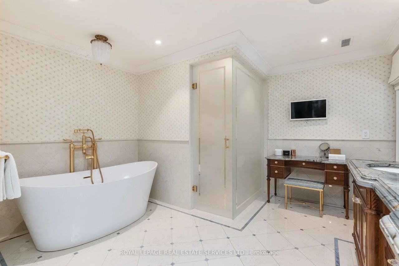 108 Sandringham Drive - Photo 22