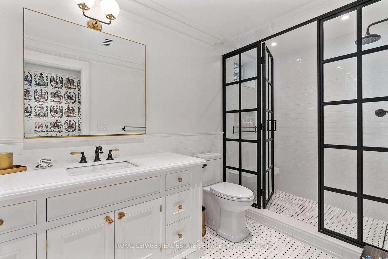 108 Sandringham Drive - Photo 35