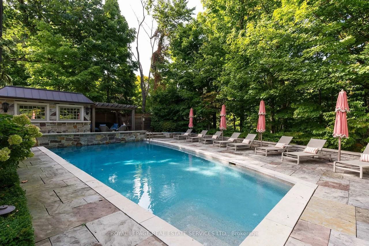 108 Sandringham Drive - Photo 40
