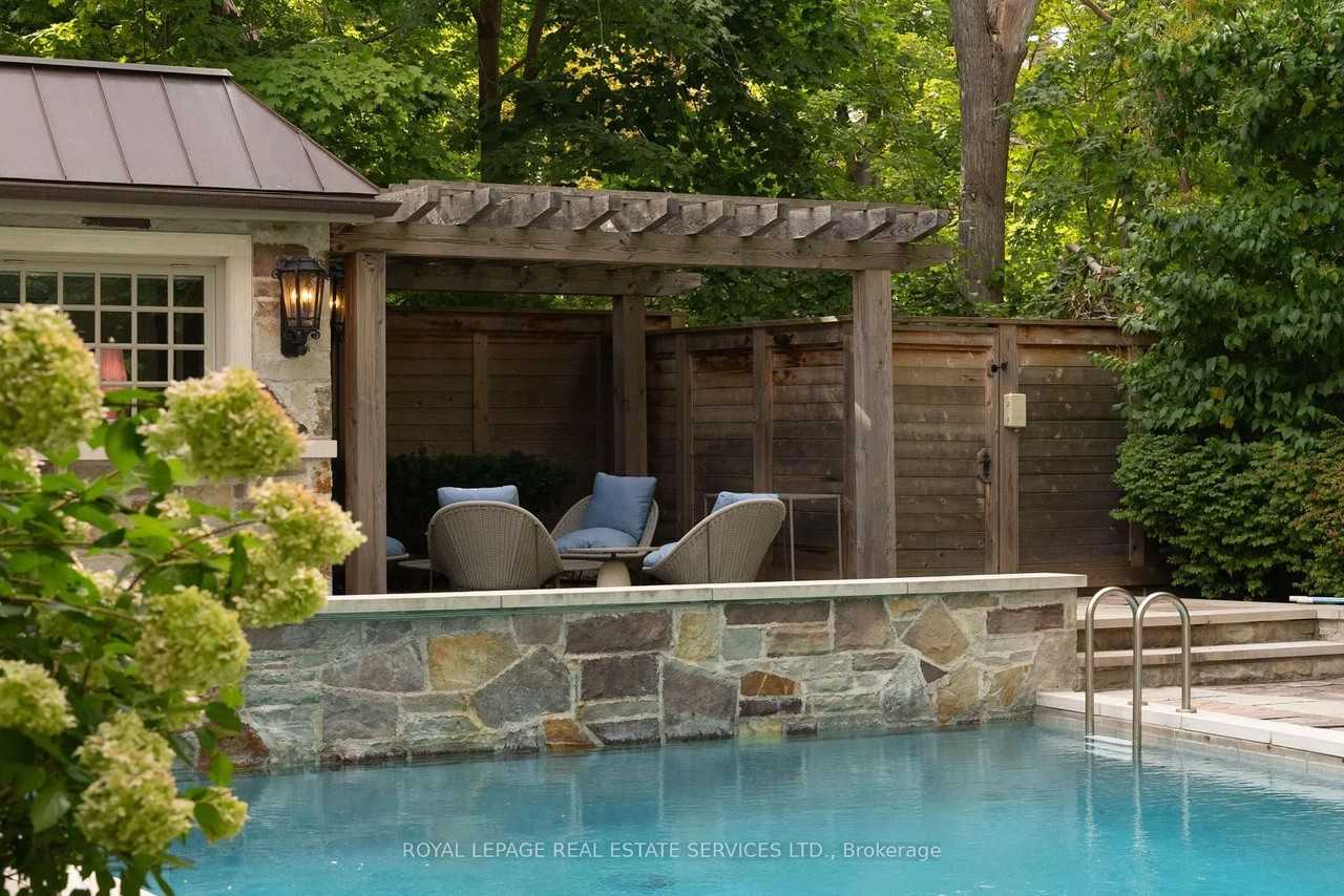 108 Sandringham Drive - Photo 41