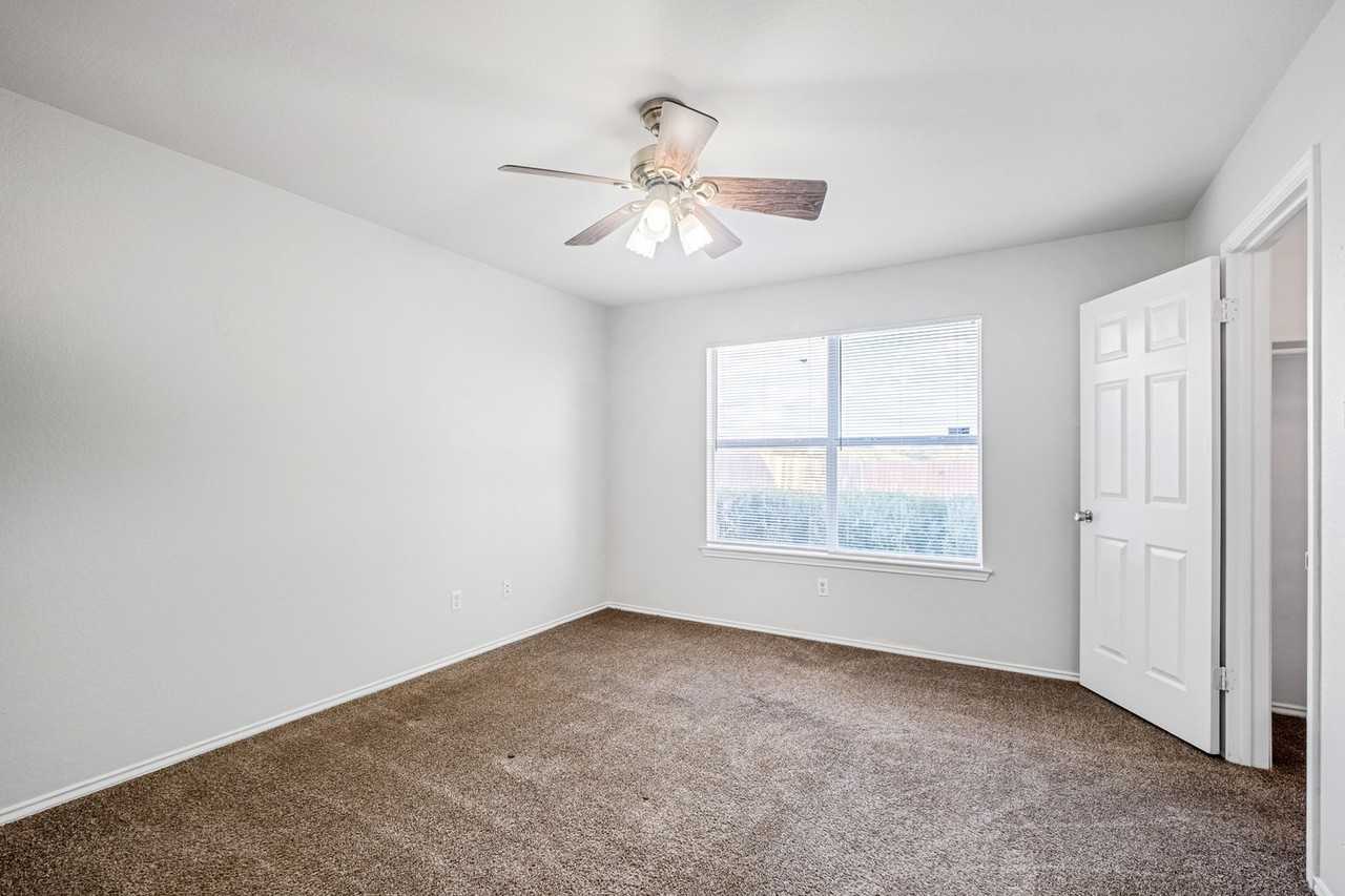 3709 Crownover St - Photo 2 of 26