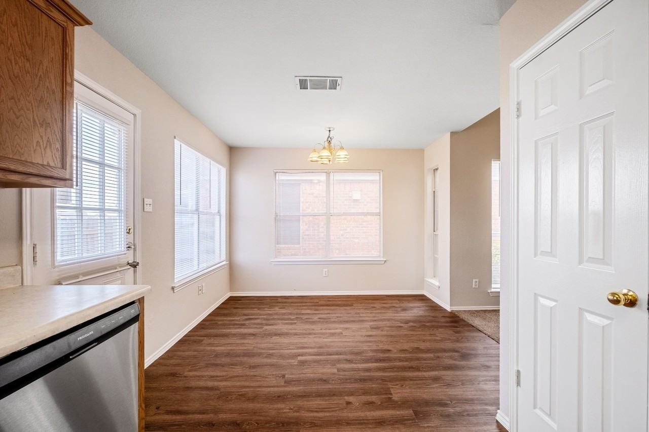 3709 Crownover St - Photo 6 of 26