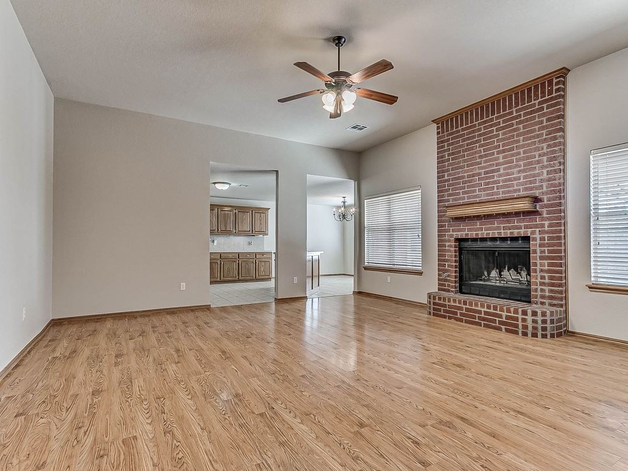 2224 Nw 157th Ter - Photo 4 of 50