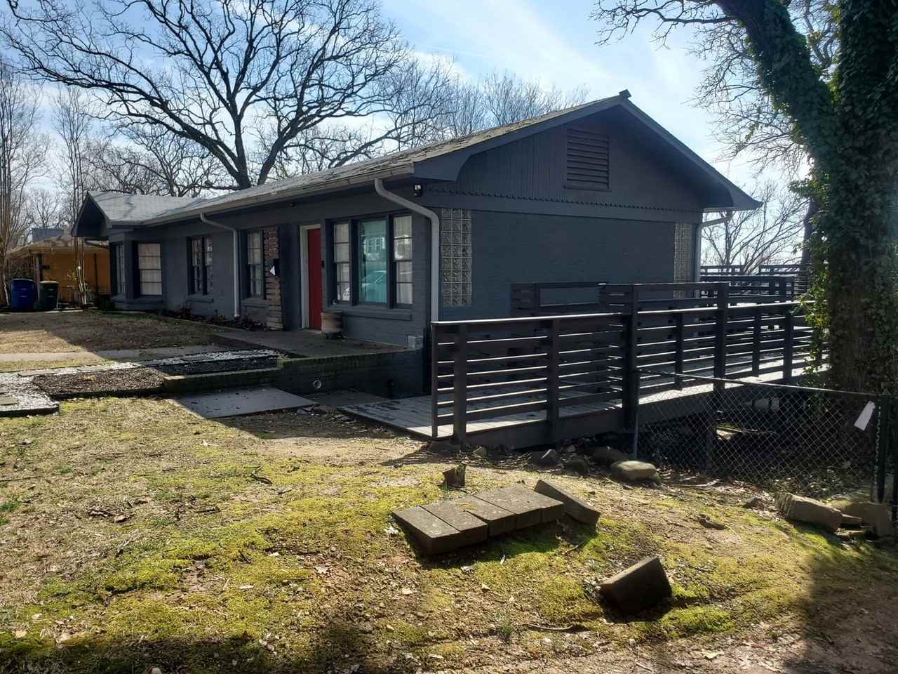 500 Skyline Dr - Photo 2 of 38