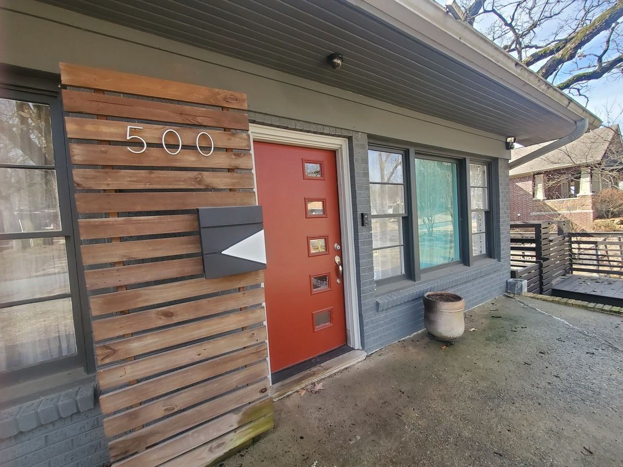 500 Skyline Dr - Photo 3 of 38