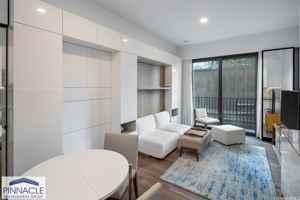 featured image of 987 Queen St #708