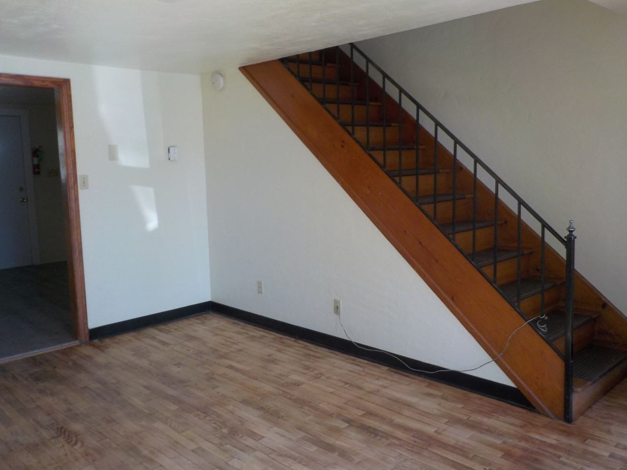 1007 Golfview Ave - Photo 2 of 13