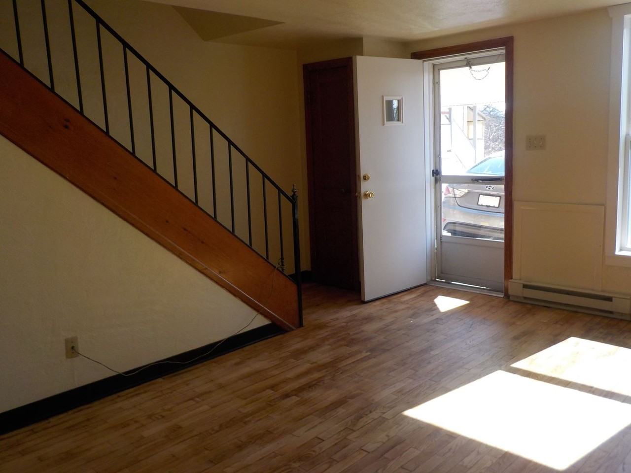 1007 Golfview Ave - Photo 3 of 13