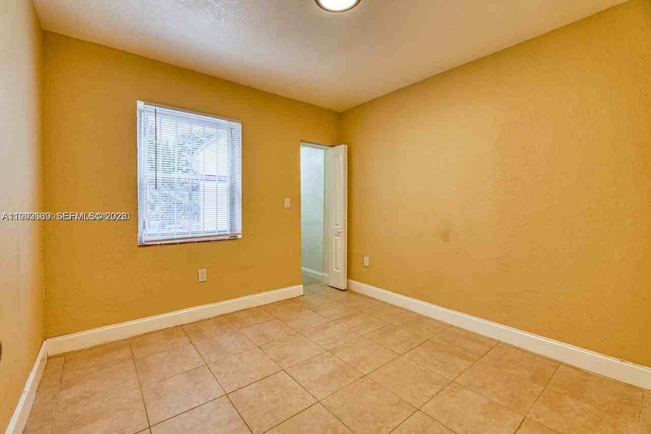 13005 Northwest 8th Avenue #0 - Photo 6 of 22