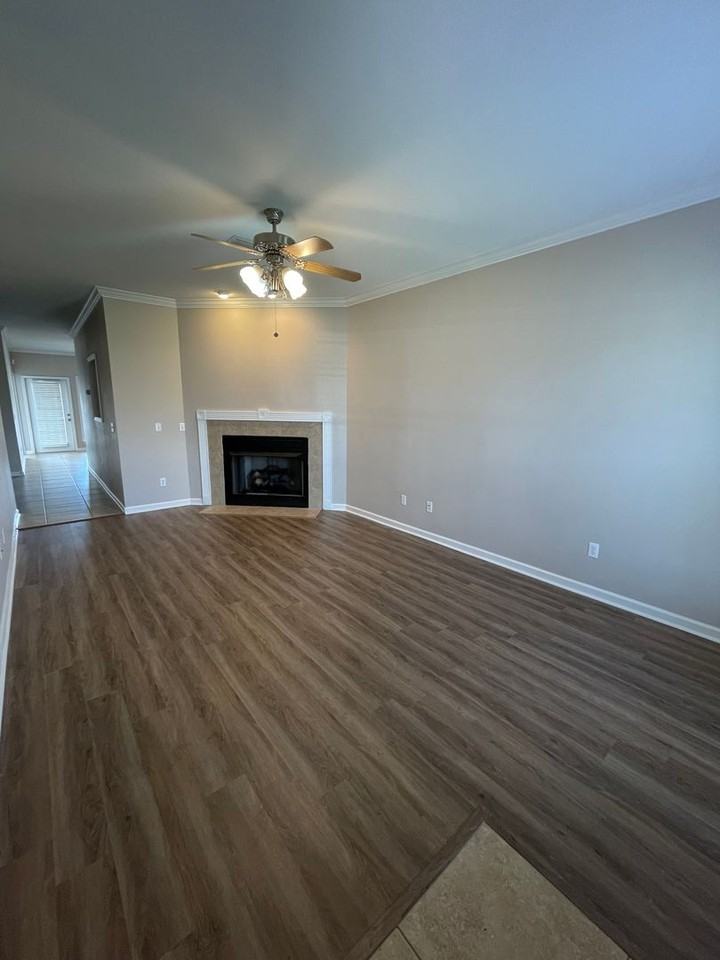 112 Whitney Ave - Photo 2 of 21