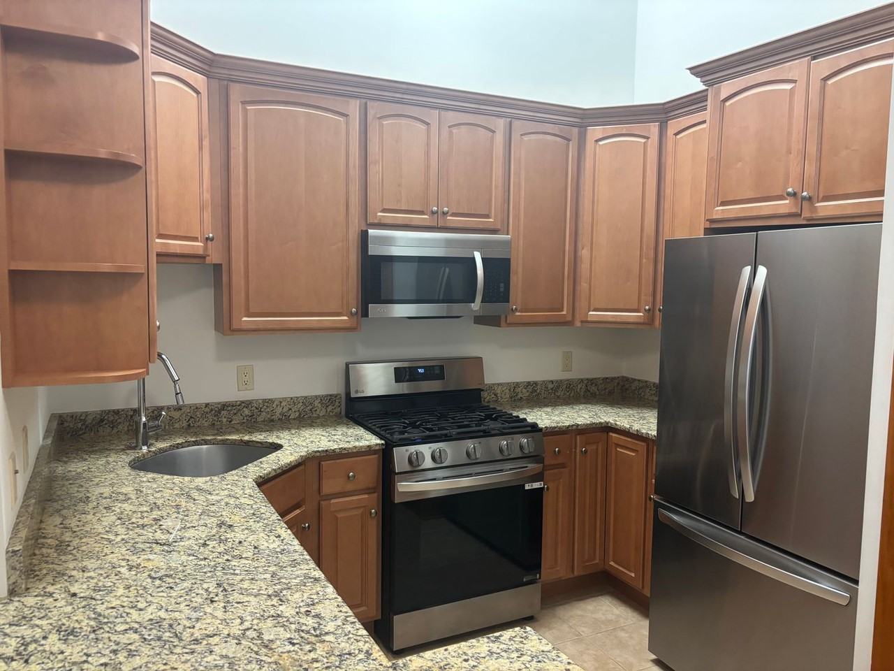 330 Northampton St. - Photo 2 of 10