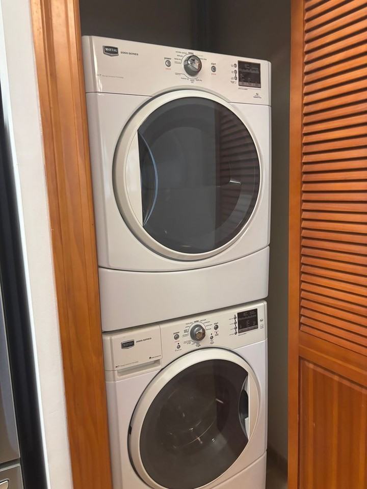 330 Northampton St. - Photo 4 of 10