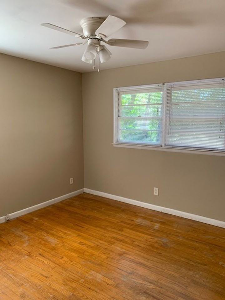 108 Outland St - Photo 6 of 13