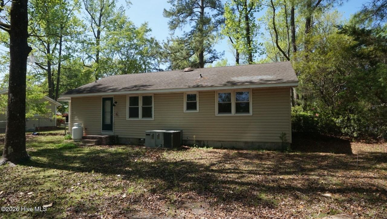 1008 Hendricks Ave - Photo 5 of 26