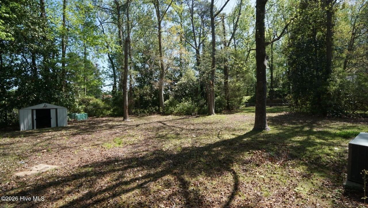 1008 Hendricks Ave - Photo 6 of 26