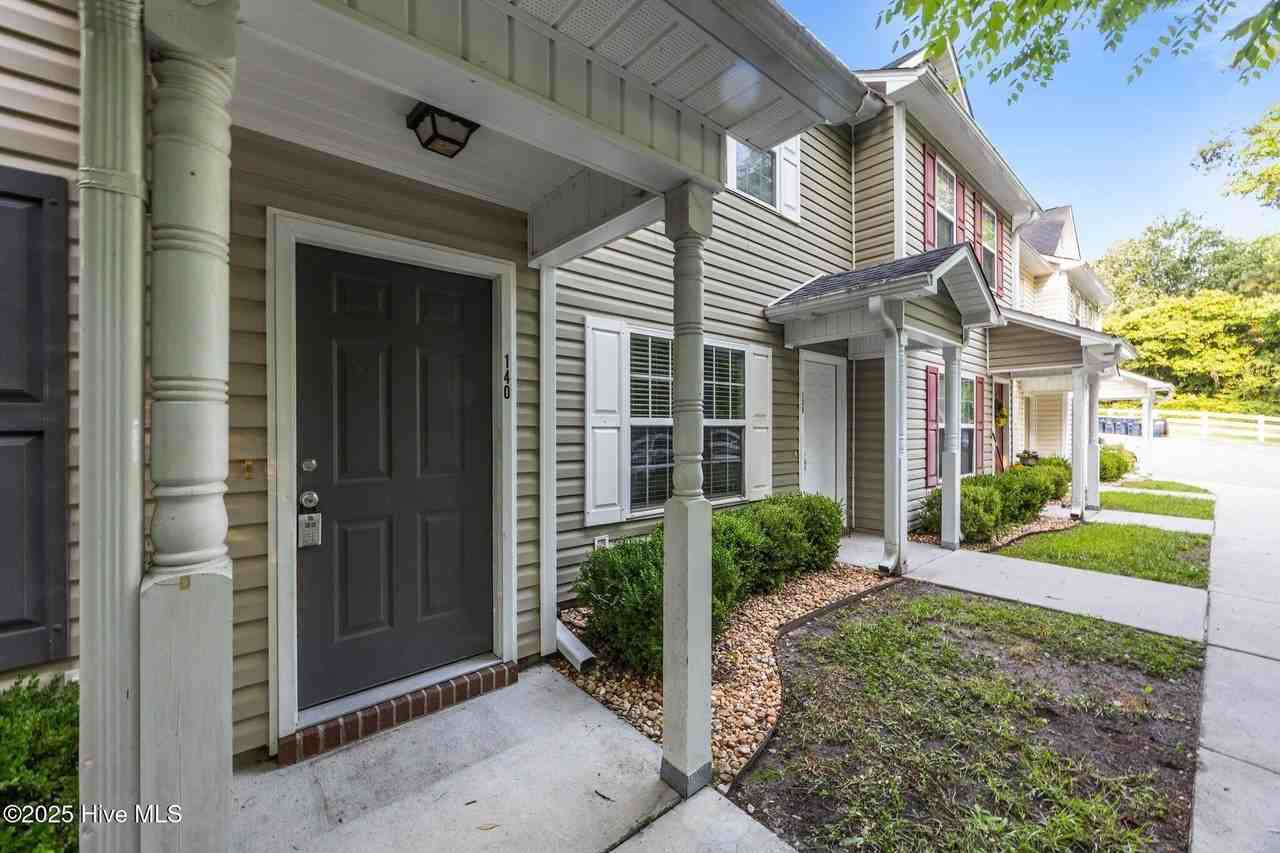 140 Greenford Pl - Photo 2 of 22