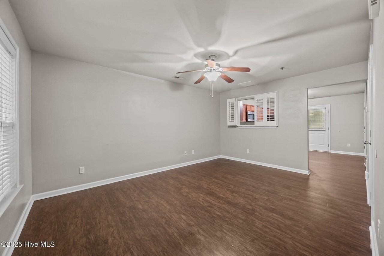 140 Greenford Pl - Photo 3 of 22