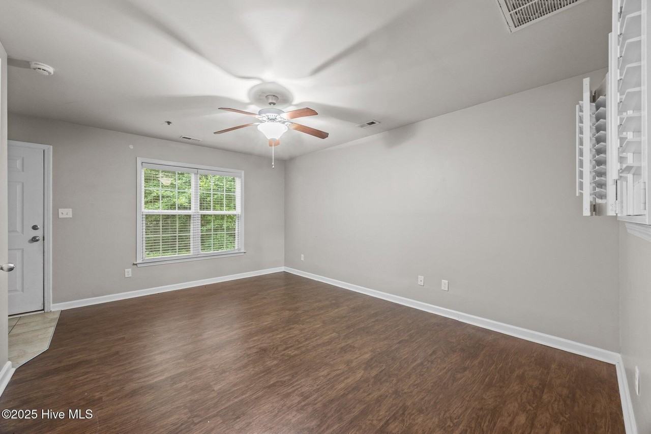 140 Greenford Pl - Photo 5 of 22