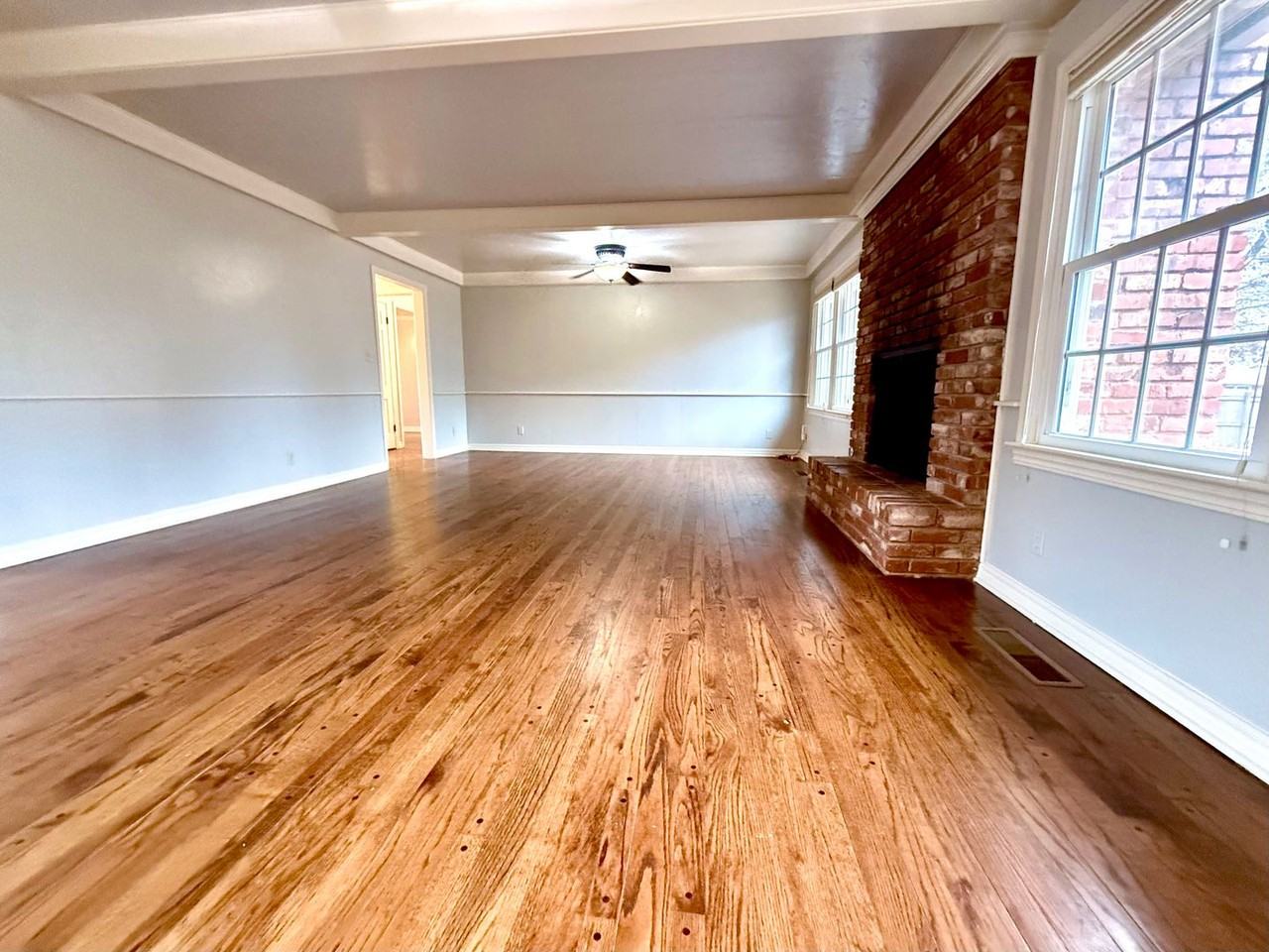 2600 Carlton Way - Photo 2 of 16