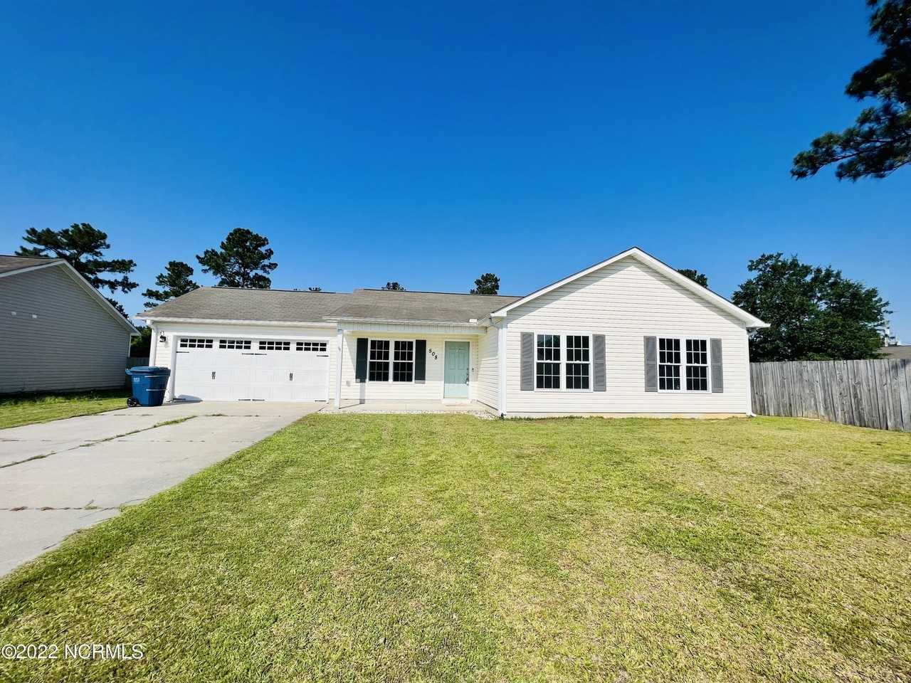 508 Cherry Blossom Ln - Photo 2 of 13