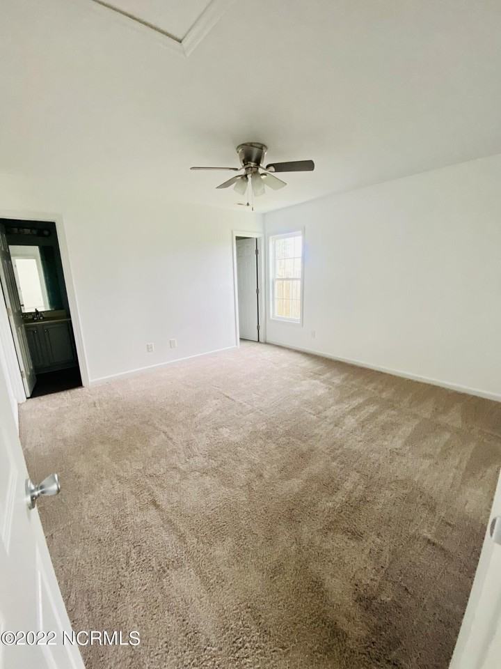 508 Cherry Blossom Ln - Photo 5 of 13