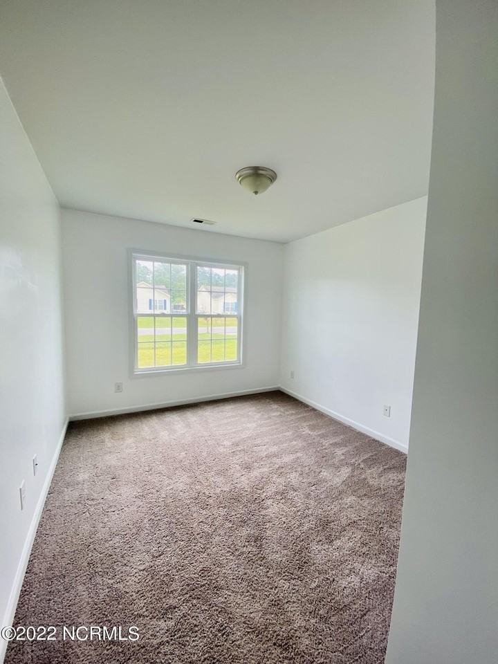 508 Cherry Blossom Ln - Photo 7 of 13