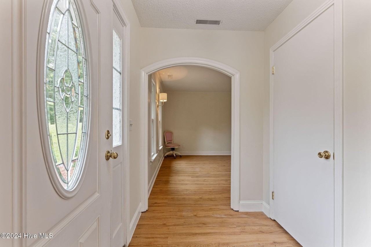 2021 Eveton Ln - Photo 6 of 38